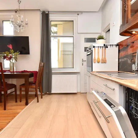 TOTU HOME Pułaskiego 8 Apartments-2